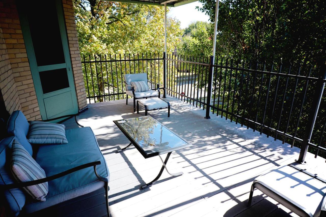 Bed & Breakfast At 835 Boutique Springfield
