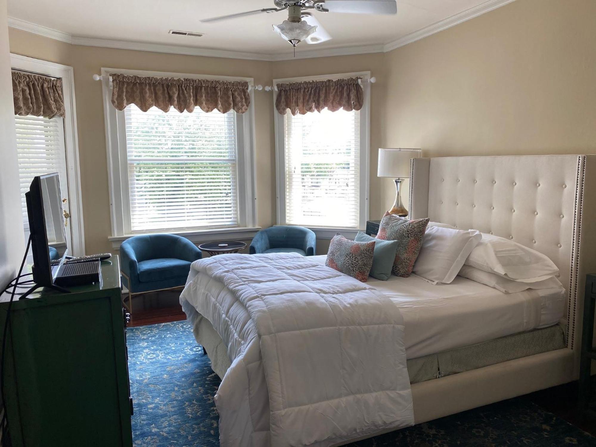 Bed & Breakfast At 835 Boutique 4*